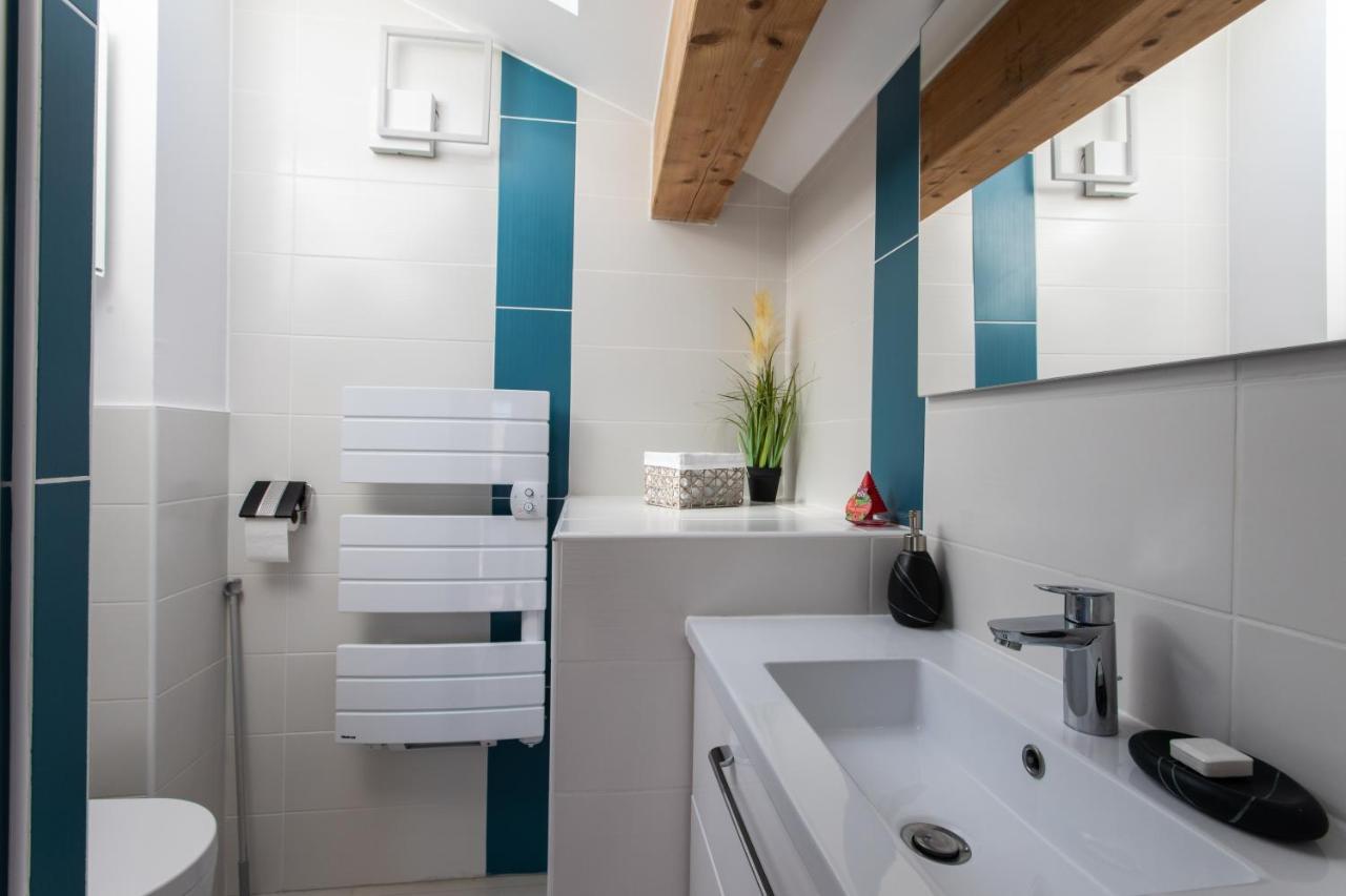 Le Coq Charmant Petit Studio En Centre Ville D'Embrun Eksteriør bilde