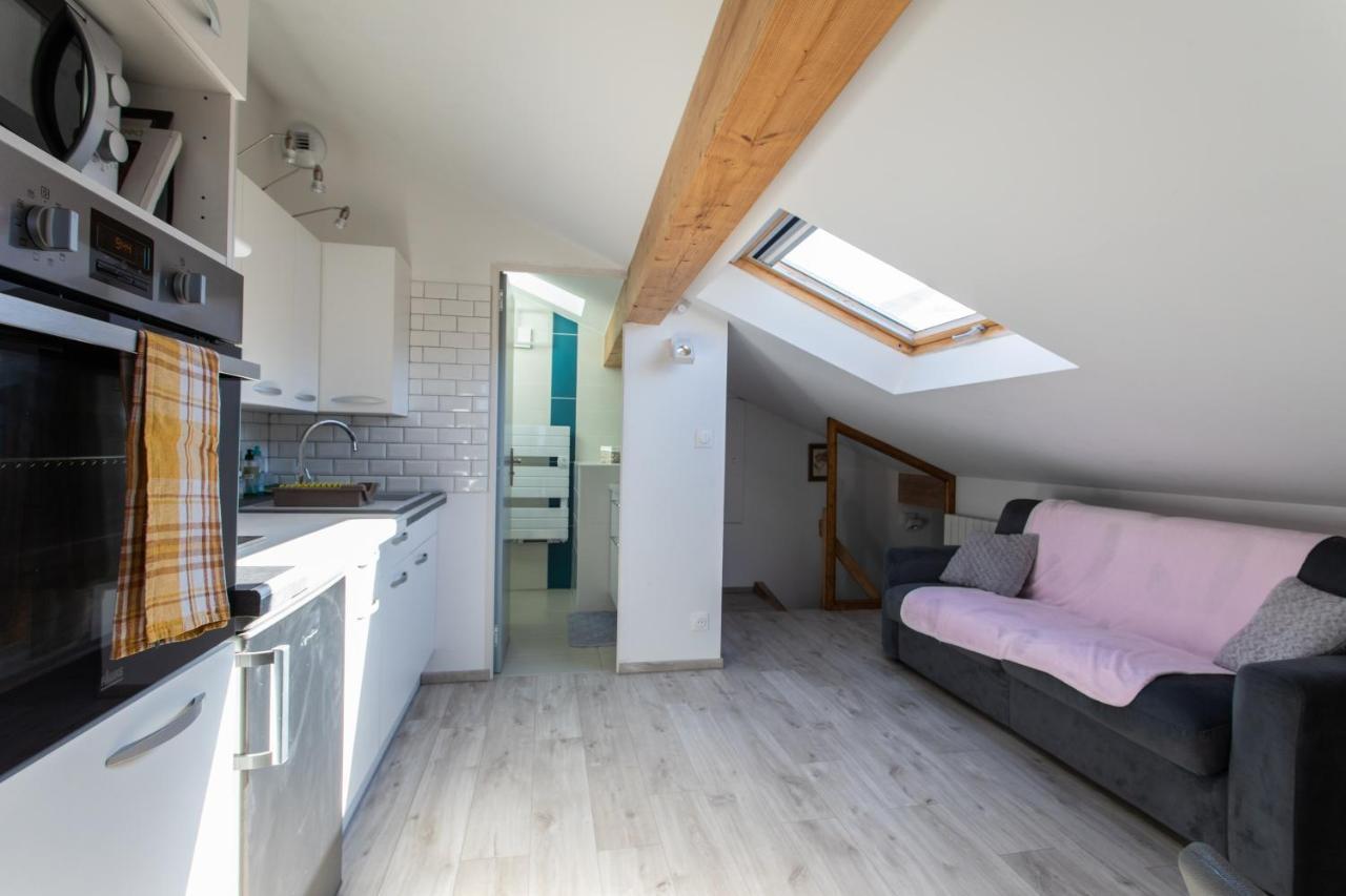 Le Coq Charmant Petit Studio En Centre Ville D'Embrun Eksteriør bilde